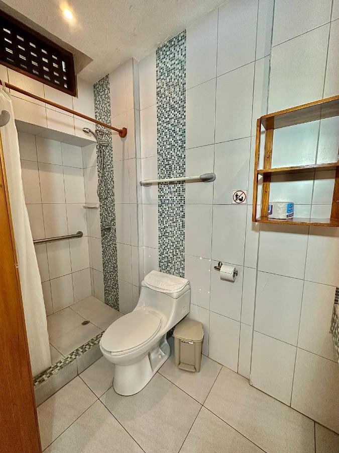 Hotel Silberstein Puerto Ayora  Dış mekan fotoğraf